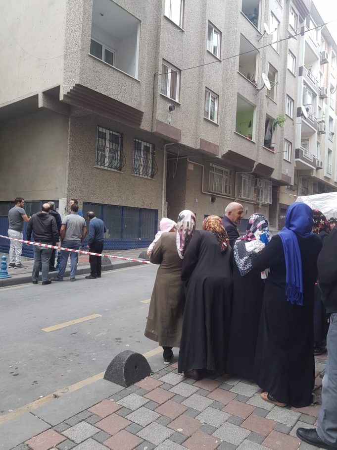 ESENLER’DE YIKILMA TEHLİKESİ OLAN BİNA BOŞALTILDI