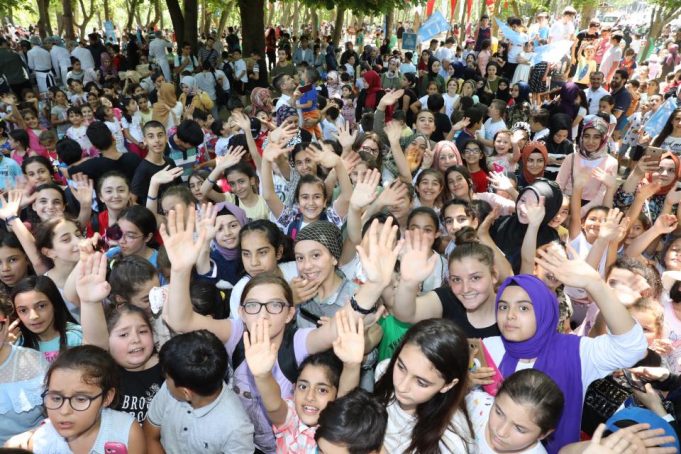 ESENLER’DE ÖĞRENCİLERE PİKNİK ŞÖLENİ