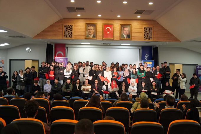 ESENLER’İN YAZILIMCILARI MEZUN OLDU!