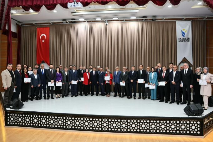 GÖKSU VE MECLİS ÜYELERİ MAZBATALARINI ALDI