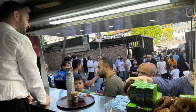 LGS ÖĞRENCİ VE VELİLERİNE MORAL İKRAMI