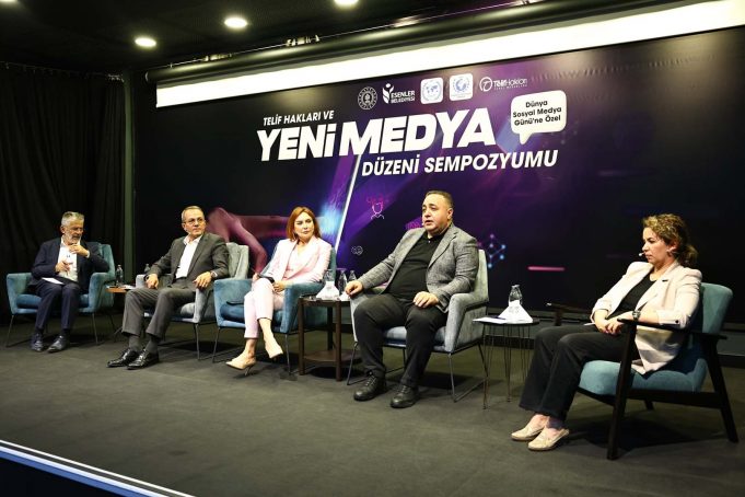 “YENİ MEDYA” ESENLER’DE MASAYA YATIRILDI