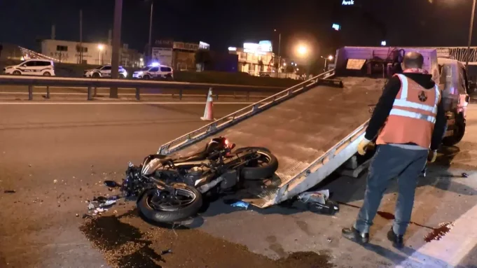 Motosiklet Sürücü Hayatını Kaybetti