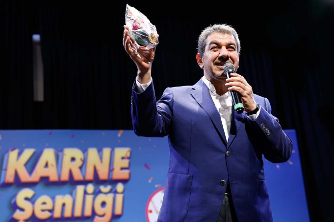 KARNE HEDİYELERİ BAŞKAN AMCALARINDAN!